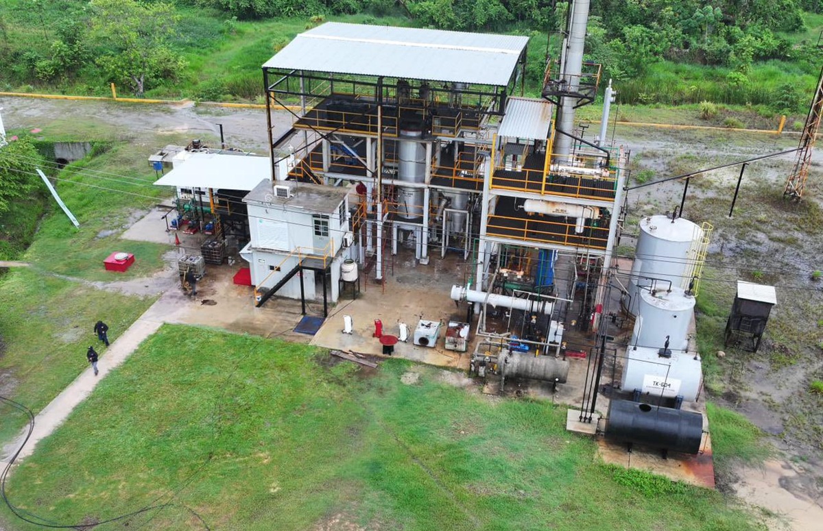Refinería clandestina hallada en Veracruz