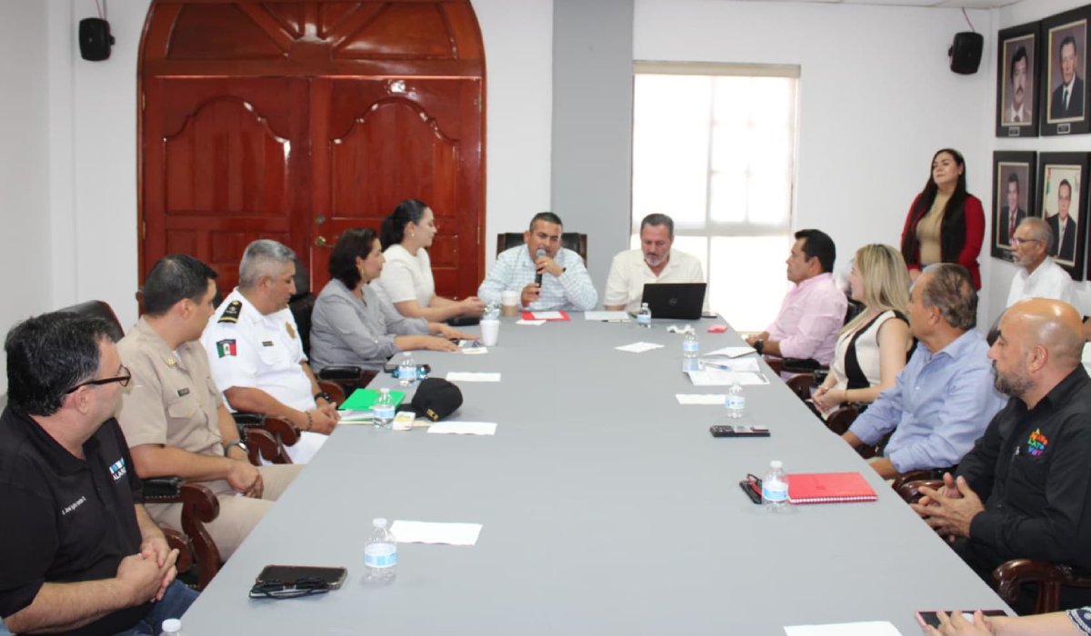 reunión del Codesin Zona Centro, con el presidente municipal de Navolato, Dr. Jorge Rosario Bojórquez Berrelleza