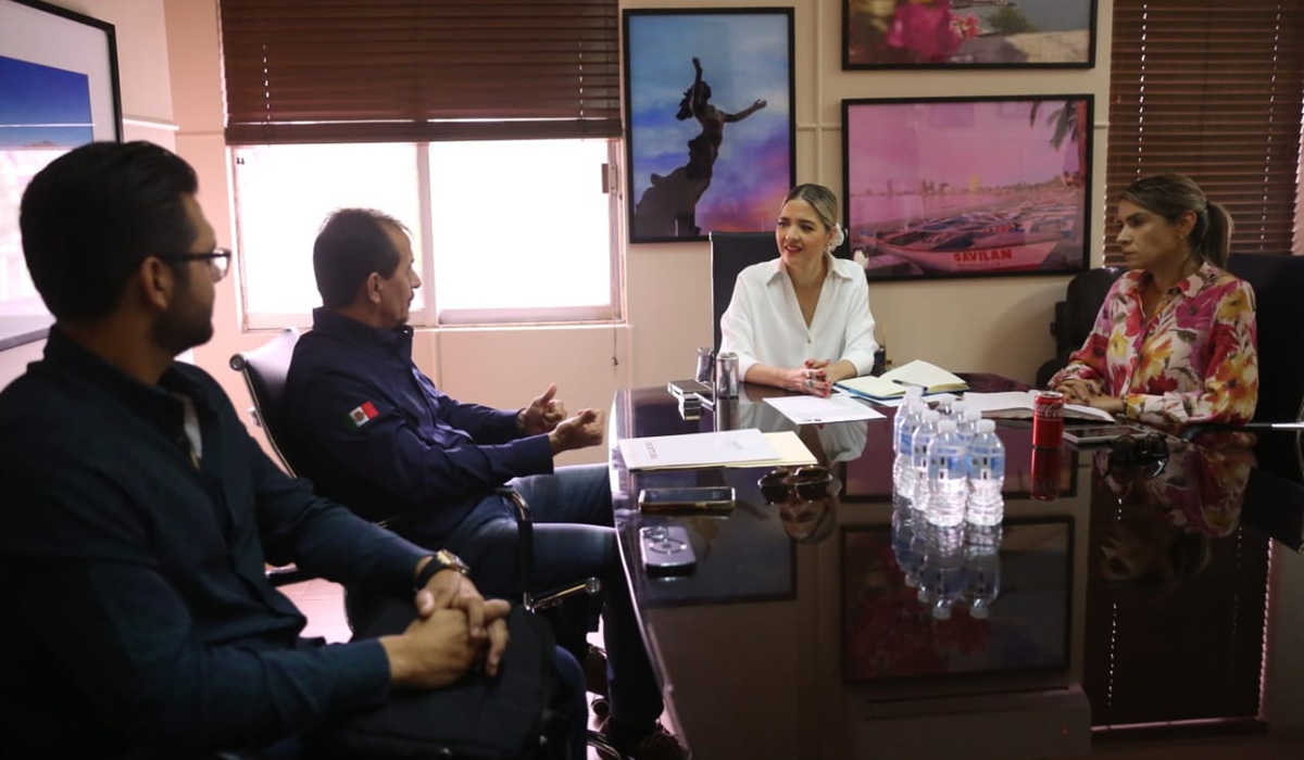 Se reúne Estrella Palacios con representante en Sinaloa del Insus