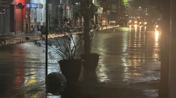 ¡Se adelantó San Juan! En Villa Unión, Mazatlán, se cumplió el pronóstico con lluvia copiosa