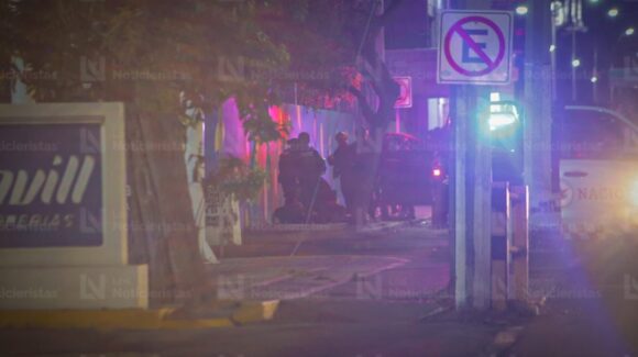 Por portación de armas FGR investiga a los 7 policías detenidos en Culiacán: Fiscal