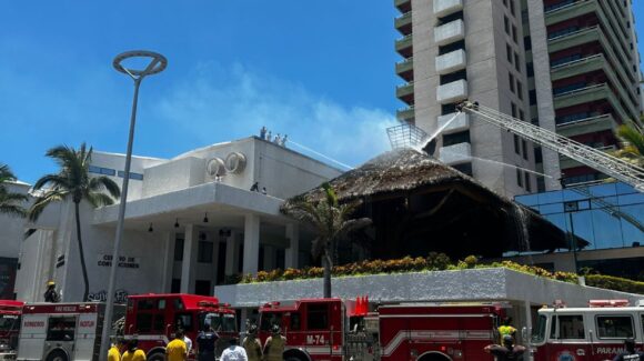 Sin lesionados tras incendio en Hotel El CID; fueron tres horas de caos vial en Mazatlán