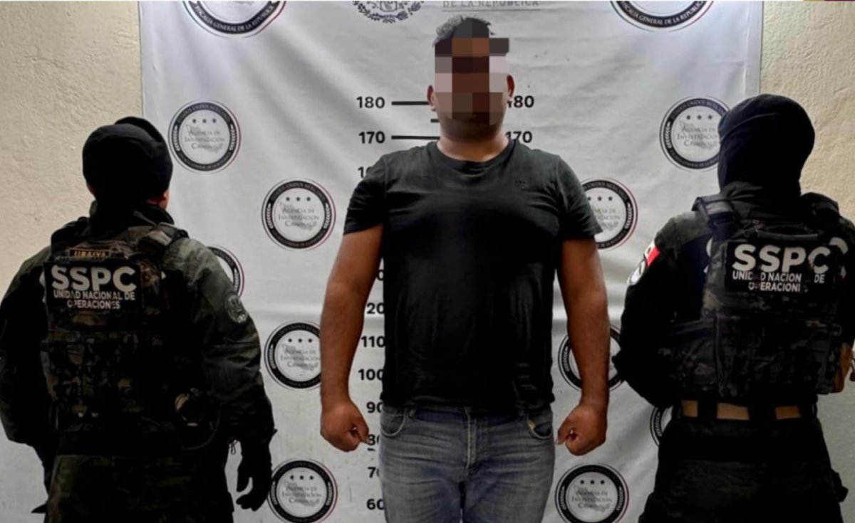 SSyPC detiene a un hombre en una motocicleta con posesión de un arma de fuego