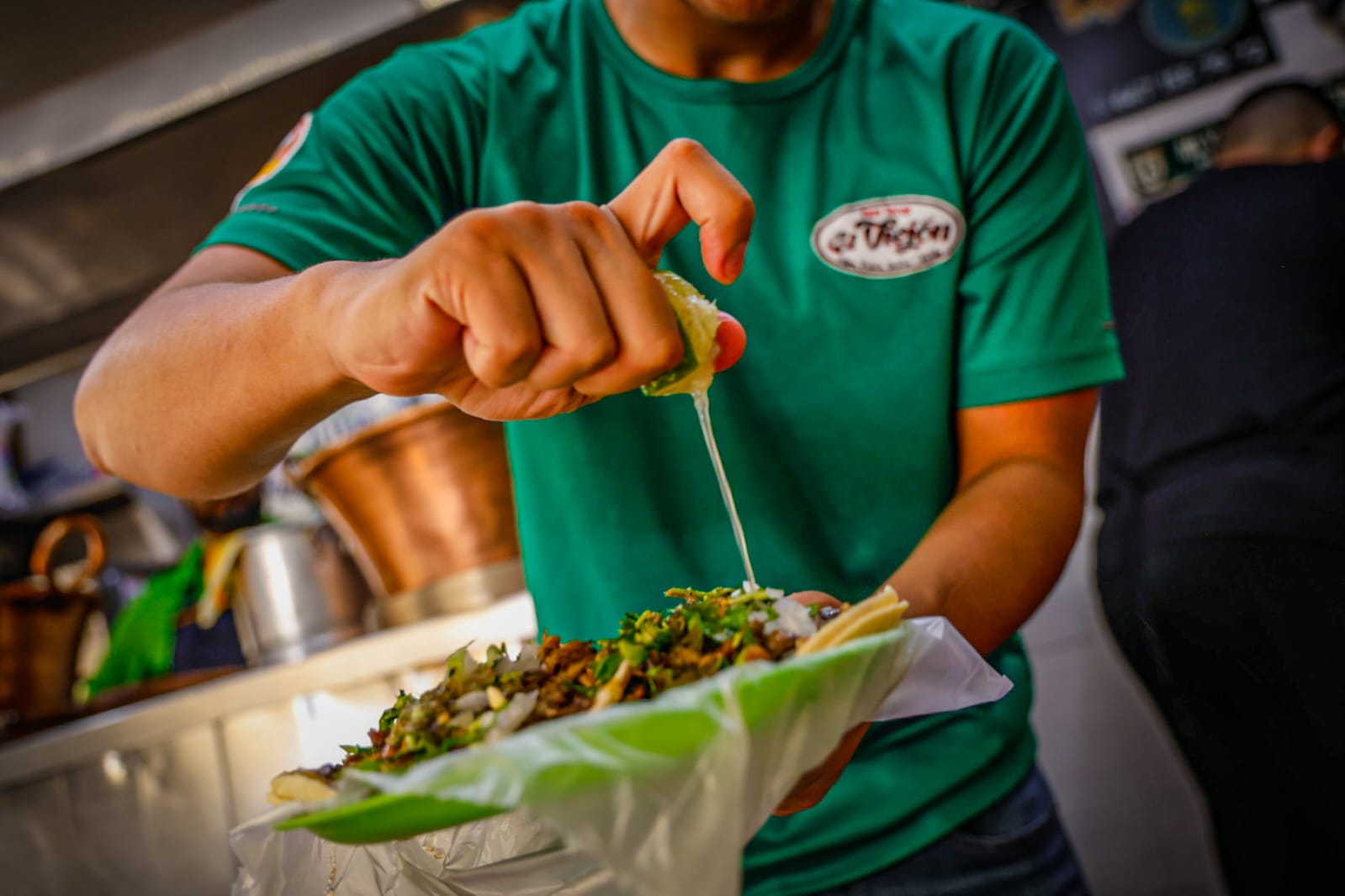 “Para bajar avión, tacos El Viejón”; conquistan el paladar de los culiacanenses con tripa, panza, buche y carnitas