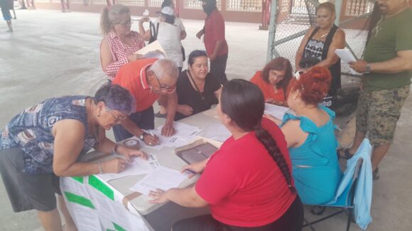 Tianguistas de Mazatlán alzan la voz por modificación al reglamento que los rige
