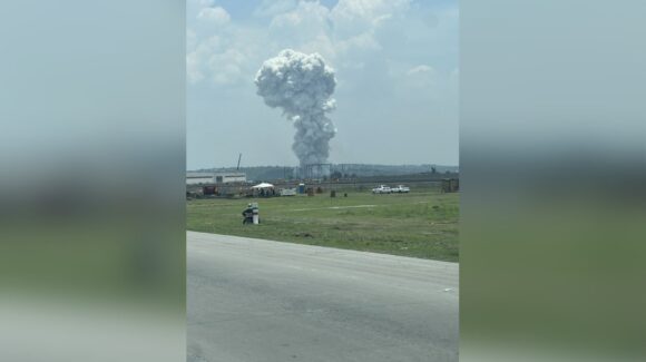 Trágica explosión de polvorín en Tultepec deja un muerto y nueve heridos (videos)