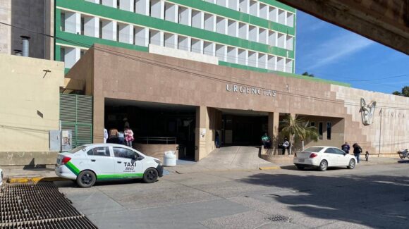 Tras filtraciones por lluvias, IMSS Sinaloa asegura que ya repara daños en la UMF número 32 de Guasave