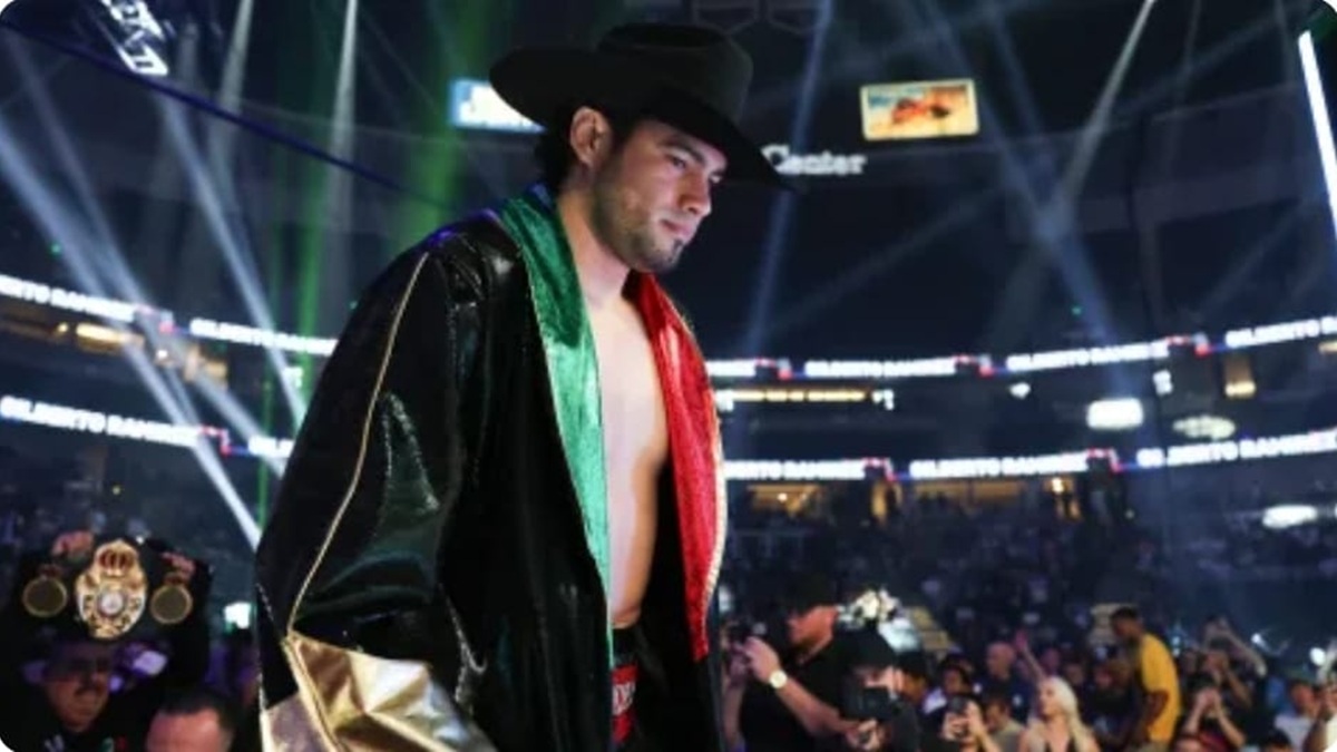 El 'Zurdo' Ramírez salió vencedor y conserva el título de campeón mundial del peso crucero