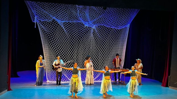 ‘Alas de Mar’ rinde homenaje a la pesca del pajarito en Mazatlán con danza y música