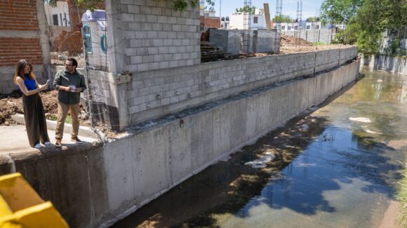 Gámez Mendívil supervisa obras, arroyos y canales, y sostiene Diálogos por el Bienestar en las colonias de Culiacán