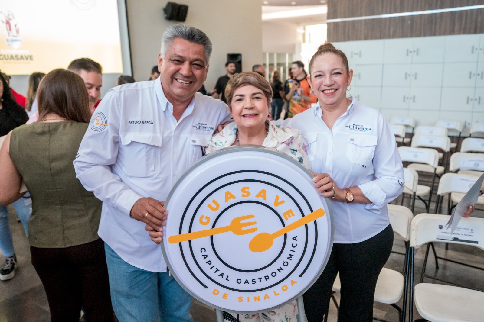Canirac entrega insignia a 41 restaurantes en Guasave