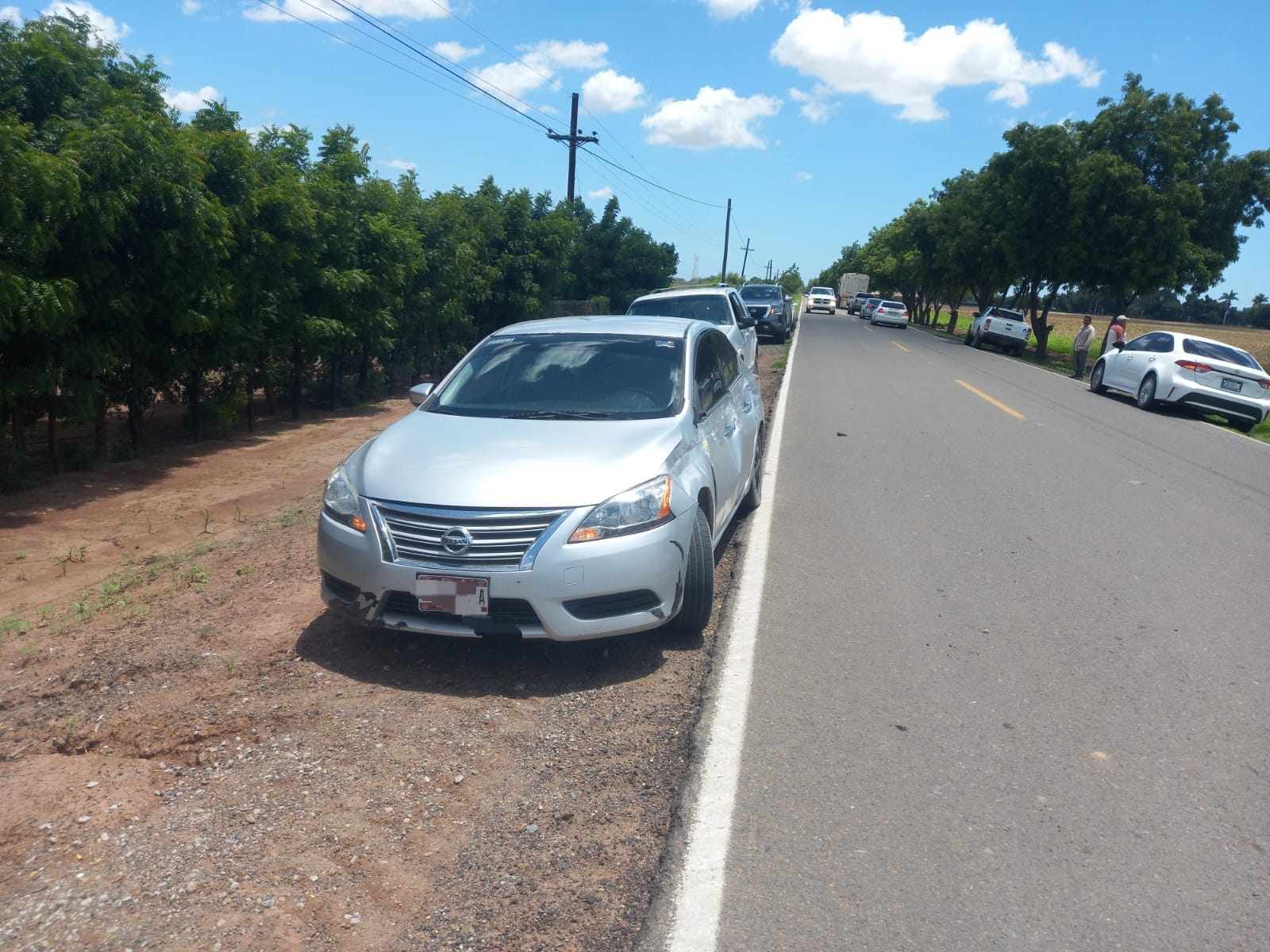 Carambola en Guasave termina en volcadura y deja un hombre lesionado