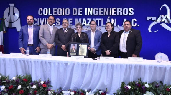 Ingeniera Mariana Trujillo Maldonado recibe histórico reconocimiento del Colegio de Ingenieros Civiles de Mazatlán