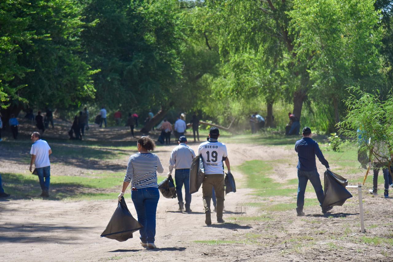 Emprenden la Cuarta jornada de limpieza y de conciencia ambiental en el Río Fuerte en Ahome