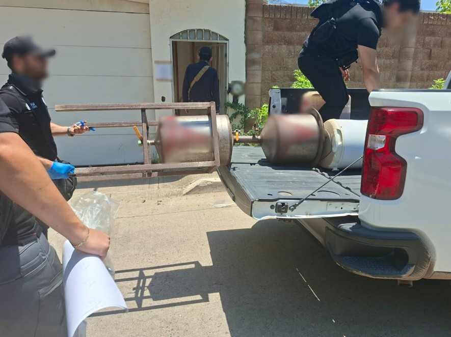 En diferentes operativos en Culiacán aseguran a un sujeto armado y diversas drogas
