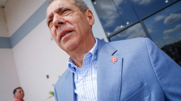 Vinculan a proceso a Gerardo Vargas y exfuncionarios de Ahome por arrendamiento millonario de patrullas
