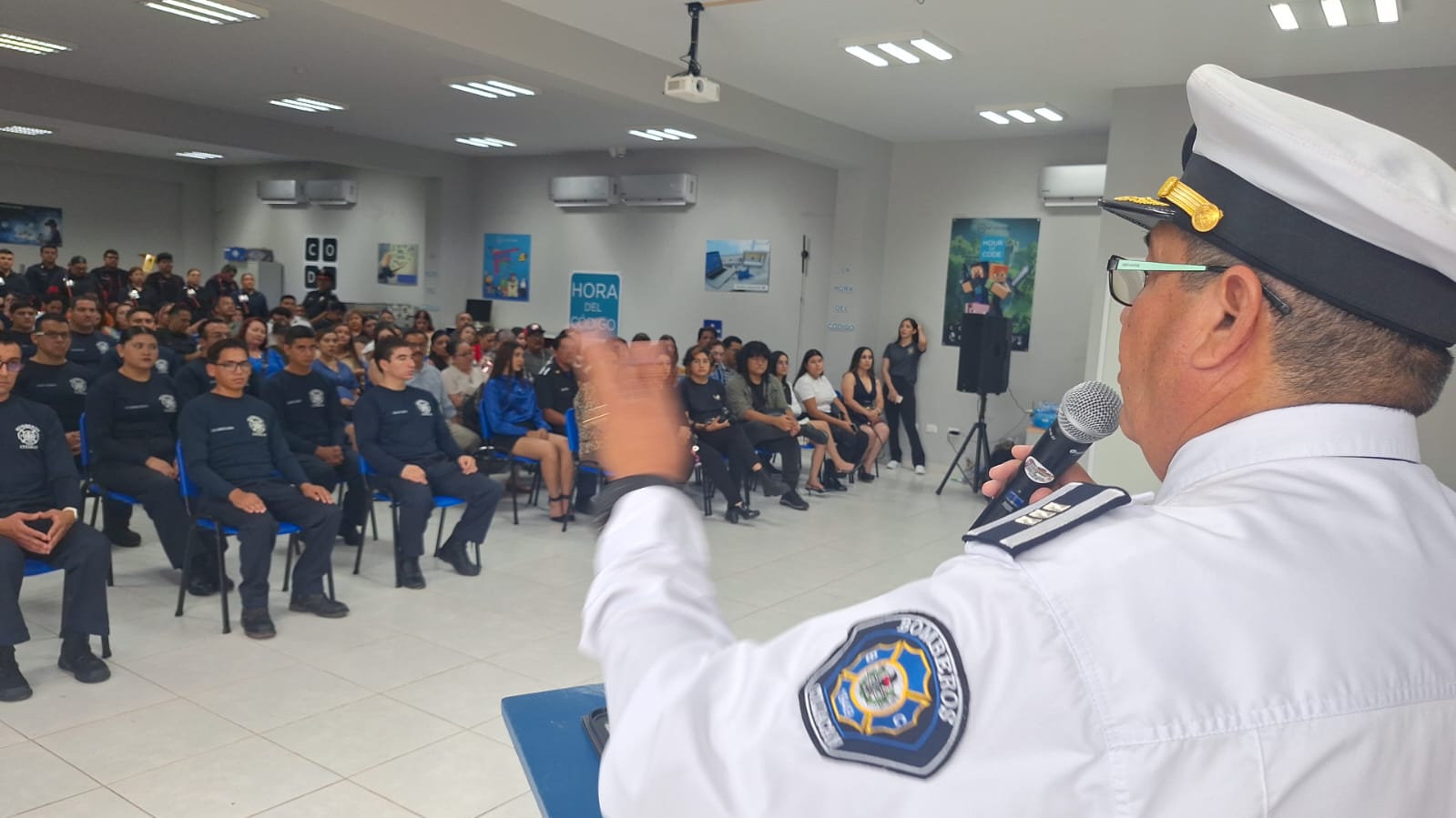 Graduación de la academia de Bomberos