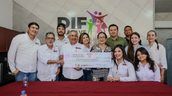 Solidaridad con causa: “Guasave en la Playa 2025” entrega donativo de más de 150 mil pesos al DIF Guasave