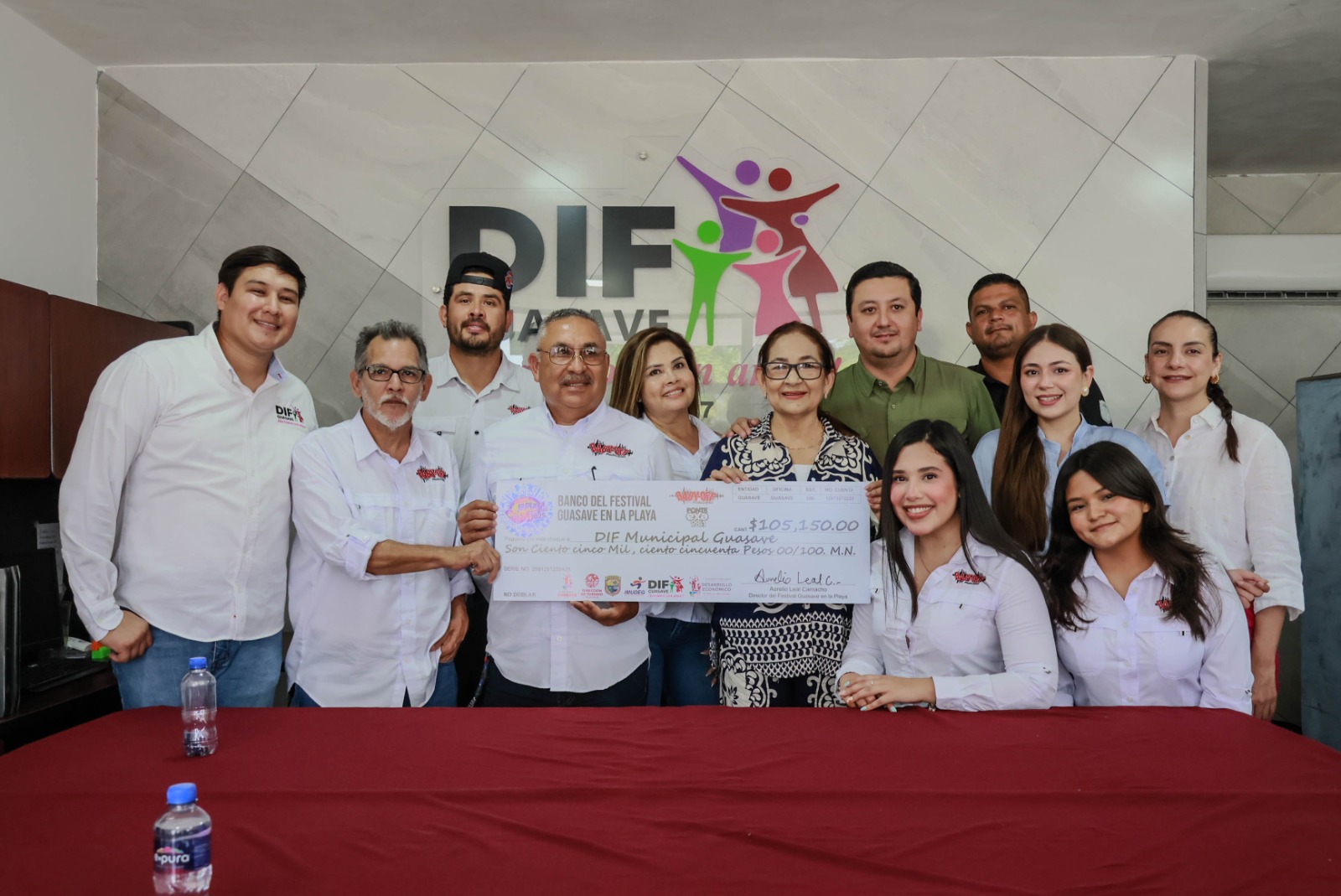 Guasave en la Playa 2025 entrega donativo de más de 150 mil pesos al DIF Guasave