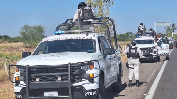 Localizan a una persona sin vida en autopista Mazatlán-Culiacán, en Elota