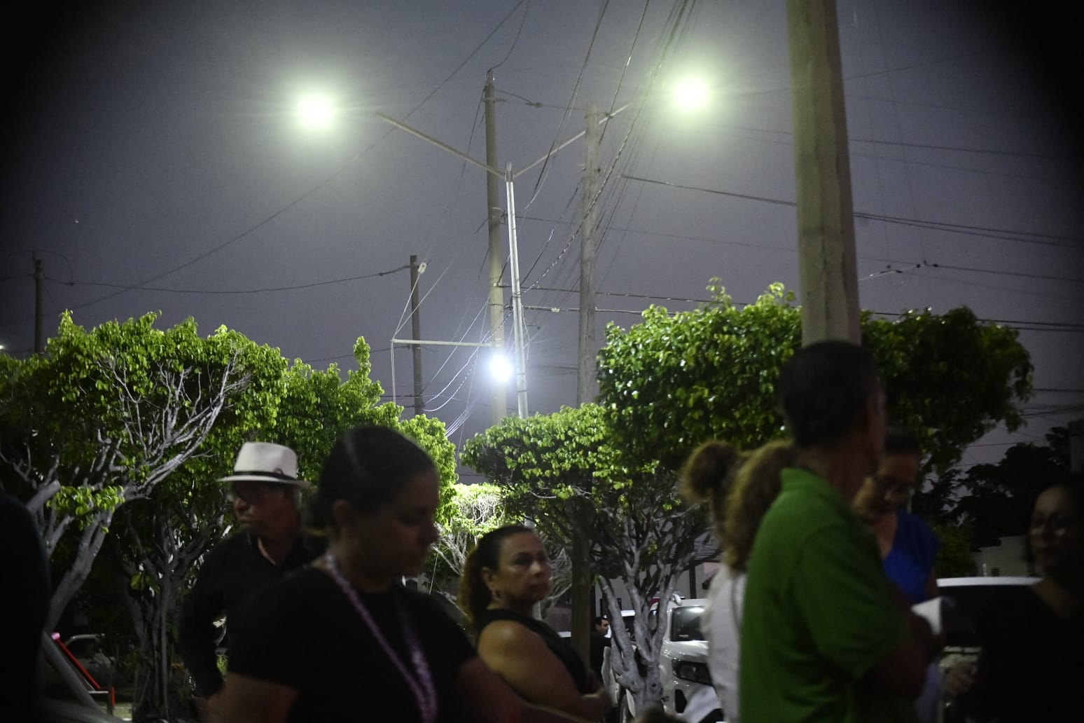 Inauguran lámparas LED en colonias de Mazatlán