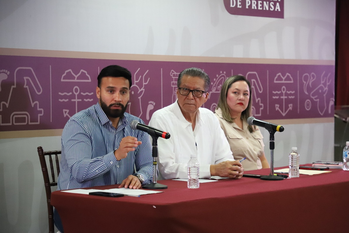 Julio César Cascajares en la confe vocería