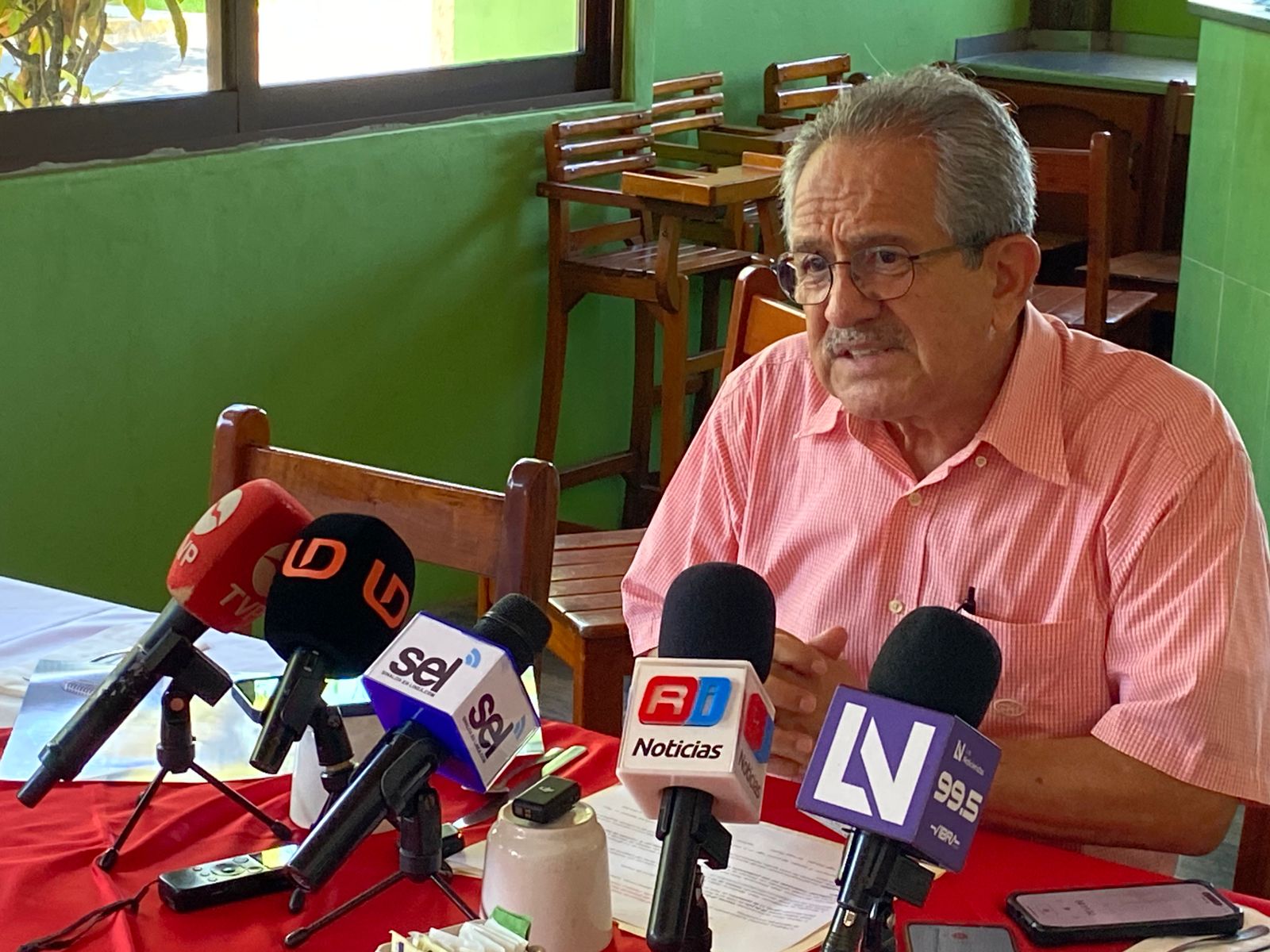 Manuel de Jesús Guerrero Verdugo, presidente de la Comisión de Educación, Ciencia y Tecnología en el Congreso