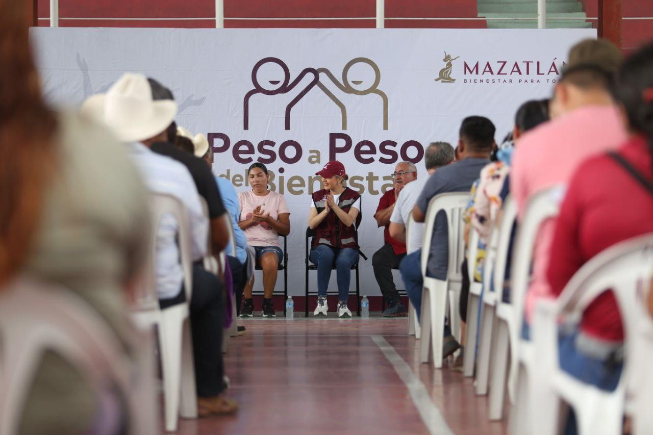 Peso a Peso del Bienestar llega a las familias de Villa Unión con 150 apoyos