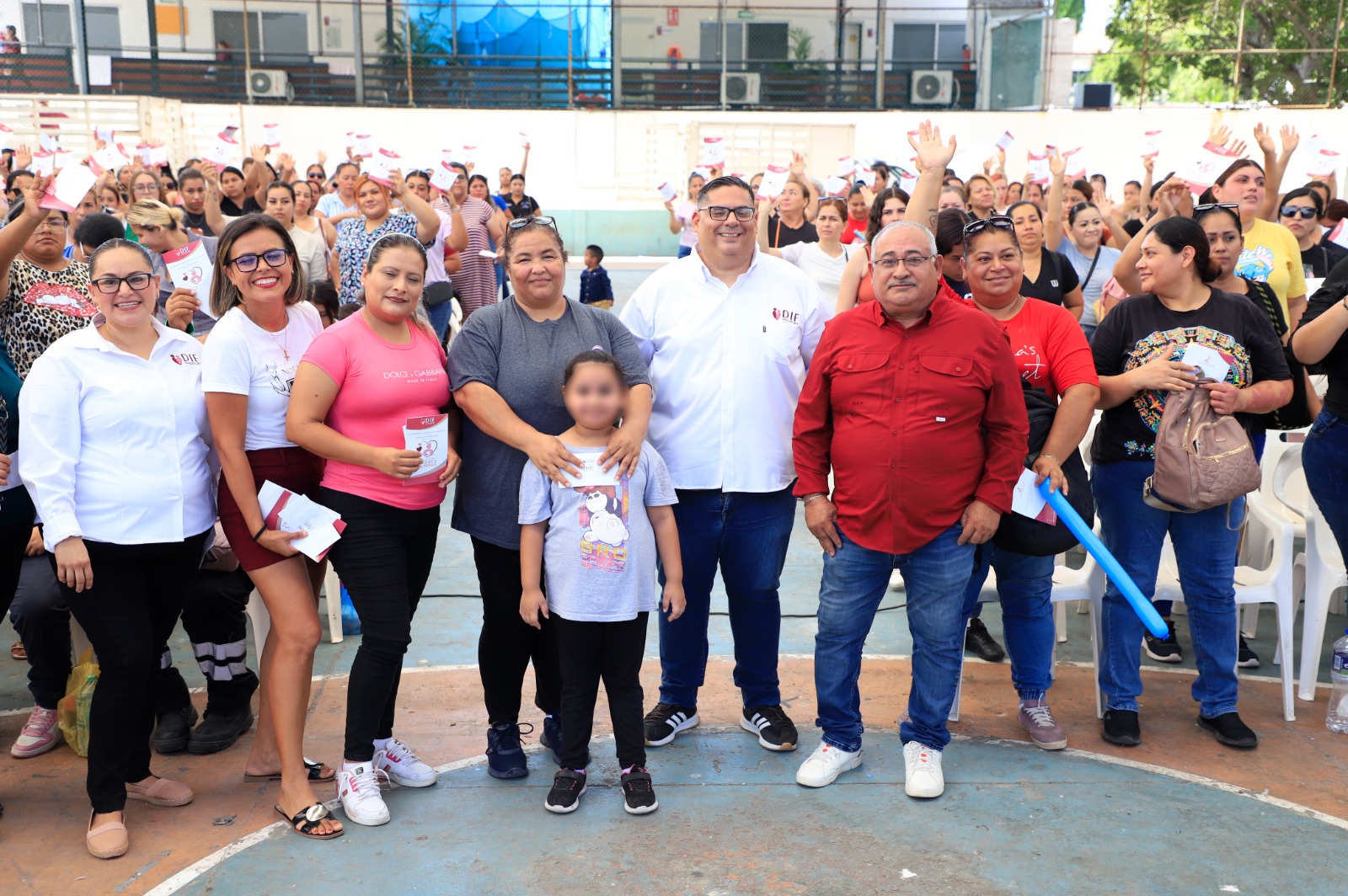 Reciben apoyo 200 mamás solteras de Mazatlán por parte del Gobierno Municipal