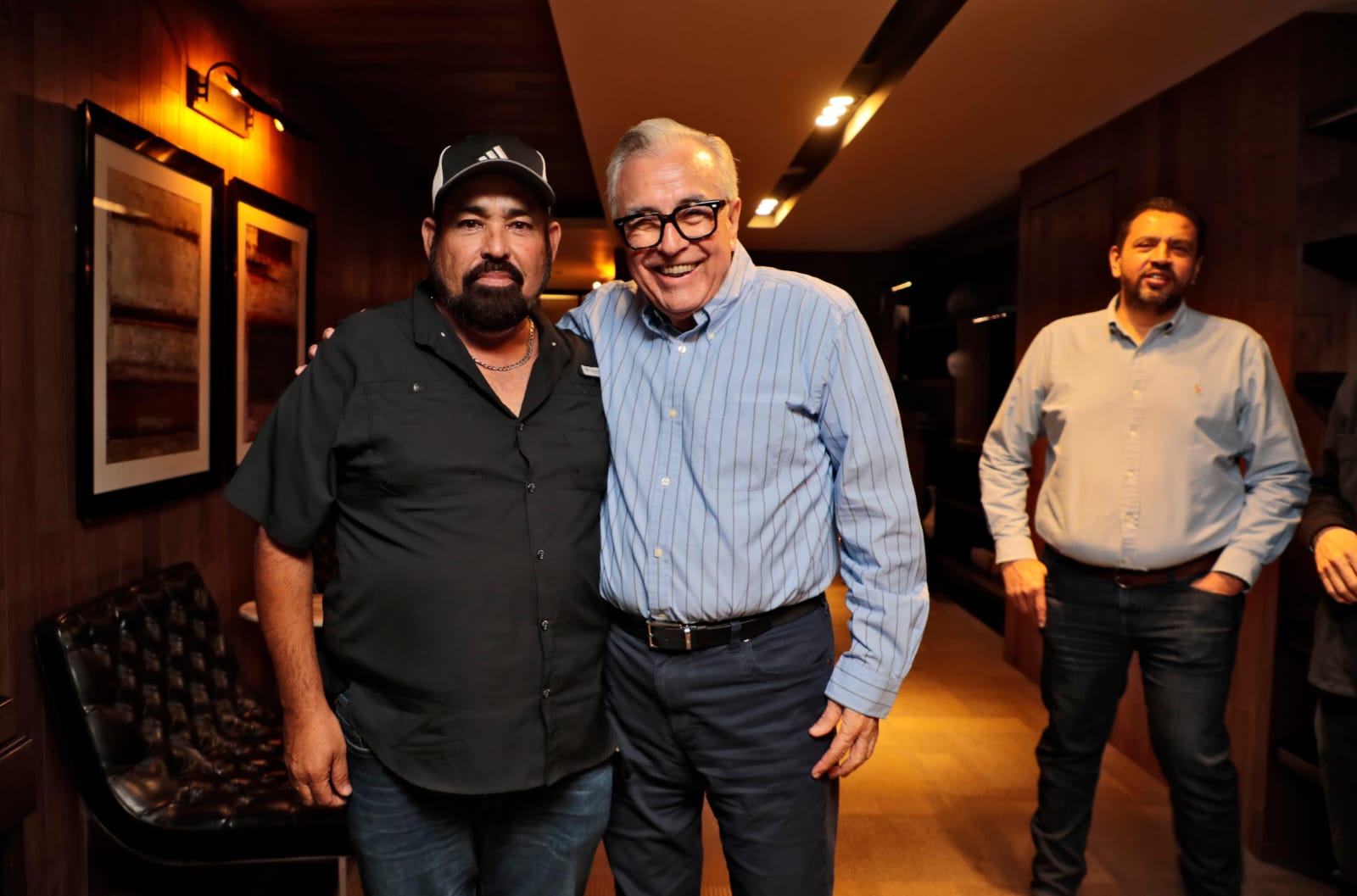 Reunión del gobernador Rocha con productores