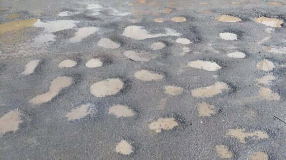 Se incrementan los baches en Mazatlán tras las lluvias; Estrella Palacios seguirá con el programa ‘Mazbachetón’