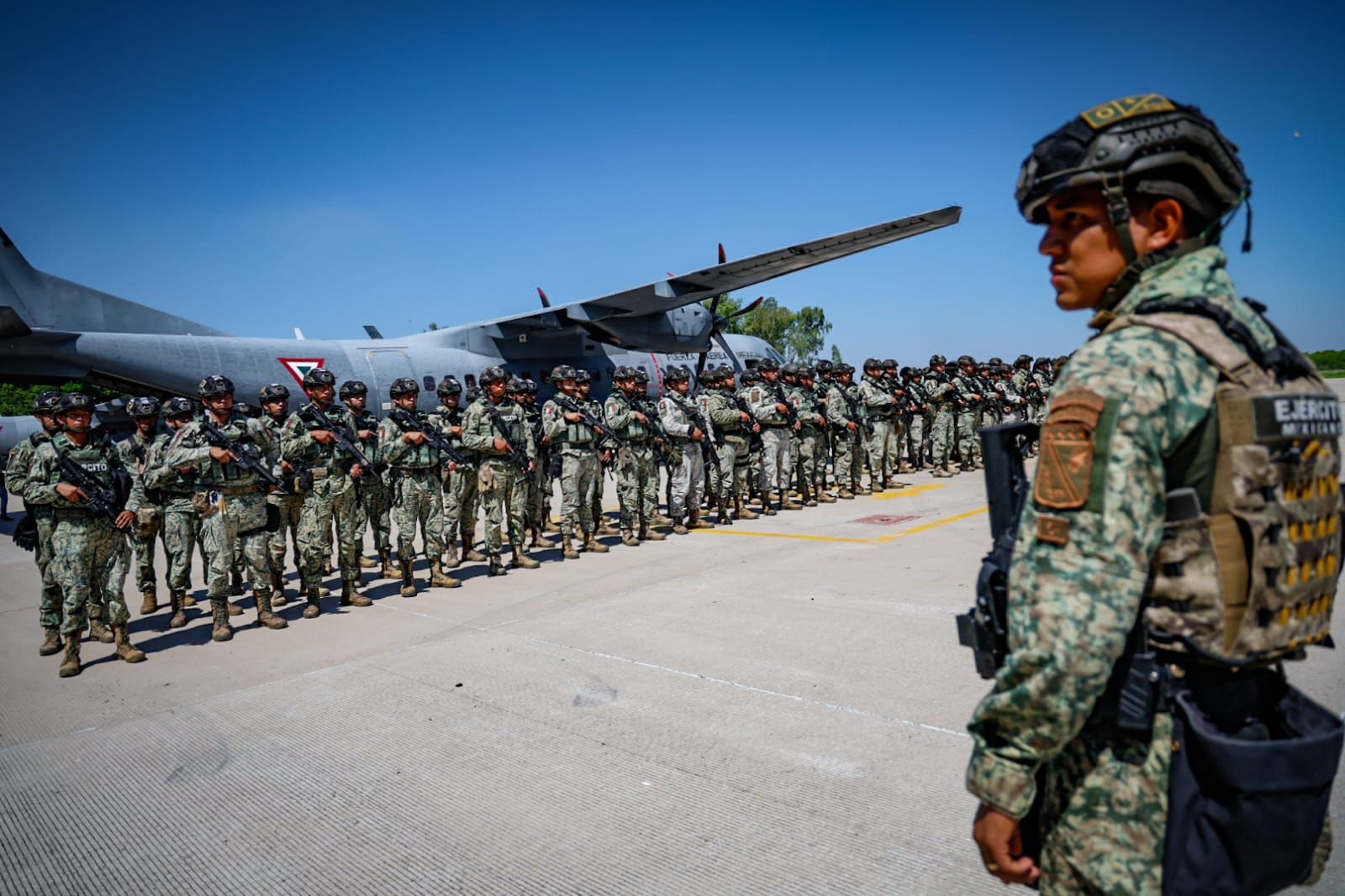 Se suman 150 fusileros paracaidistas del Ejército Mexicano a trabajos de seguridad en Sinaloa