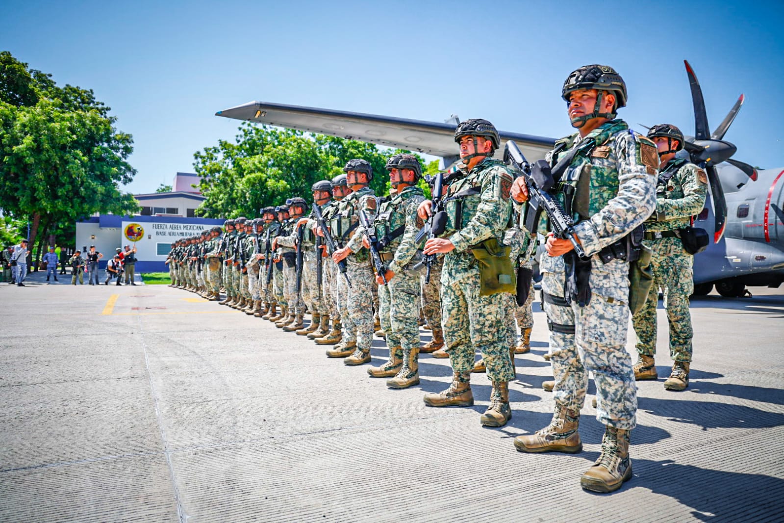 Se suman 150 fusileros paracaidistas del Ejército Mexicano a trabajos de seguridad en Sinaloa