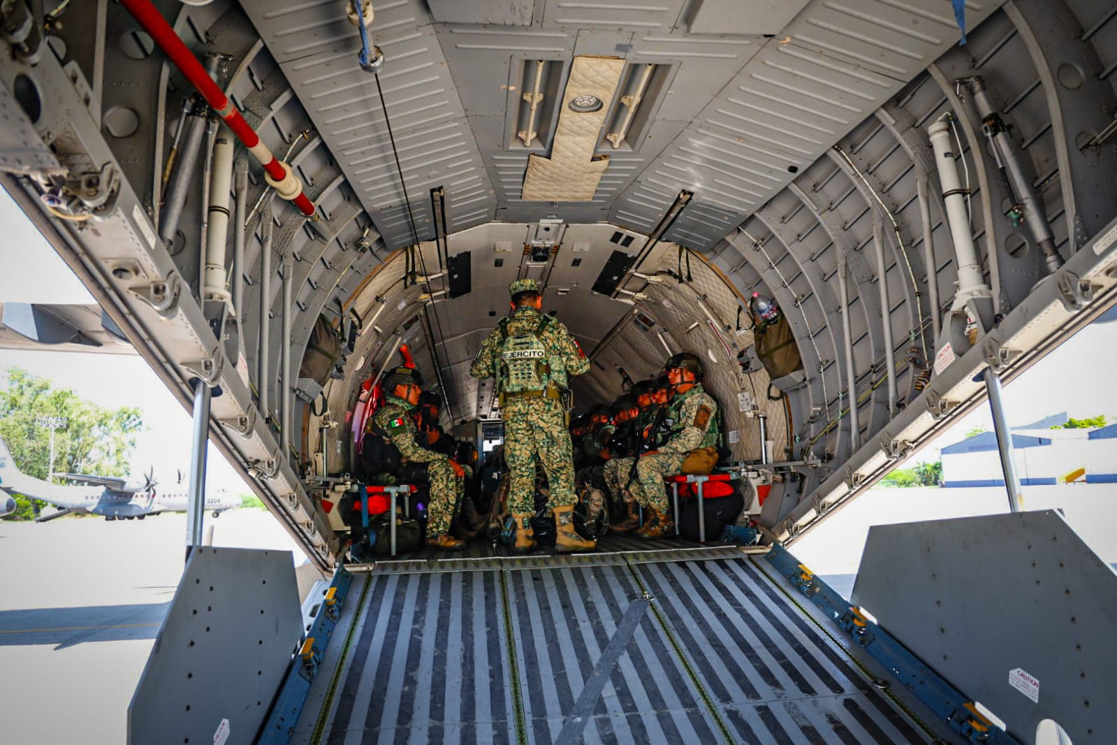 Se suman 150 fusileros paracaidistas del Ejército Mexicano a trabajos de seguridad en Sinaloa