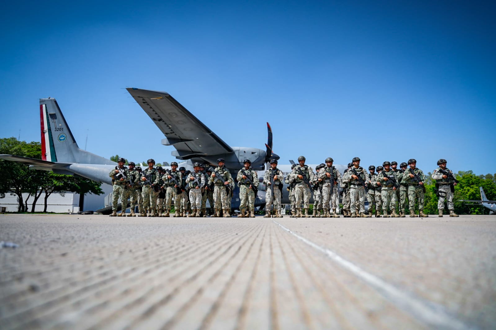 Se suman 150 fusileros paracaidistas del Ejército Mexicano a trabajos de seguridad en Sinaloa