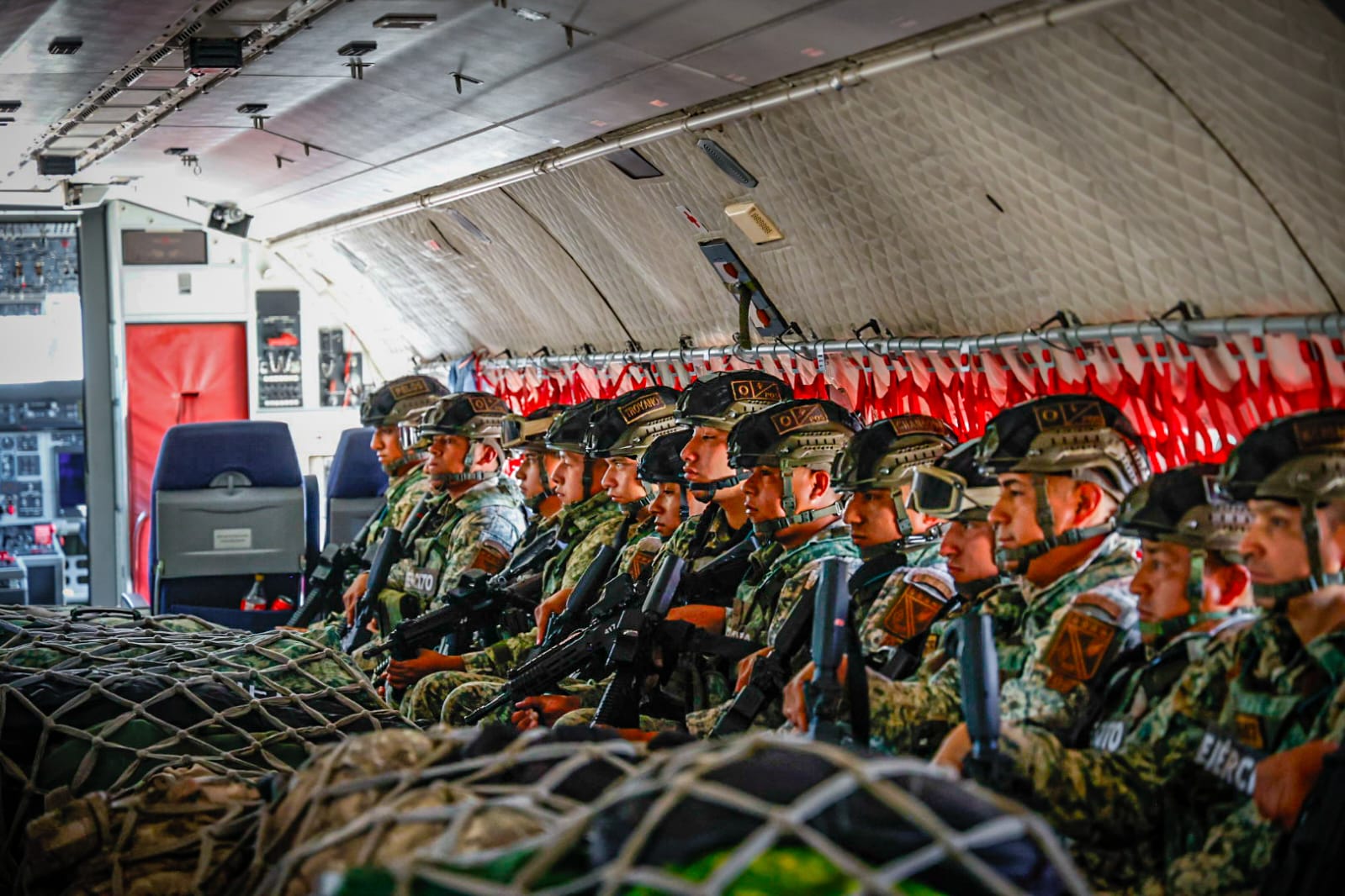 Se suman 150 fusileros paracaidistas del Ejército Mexicano a trabajos de seguridad en Sinaloa