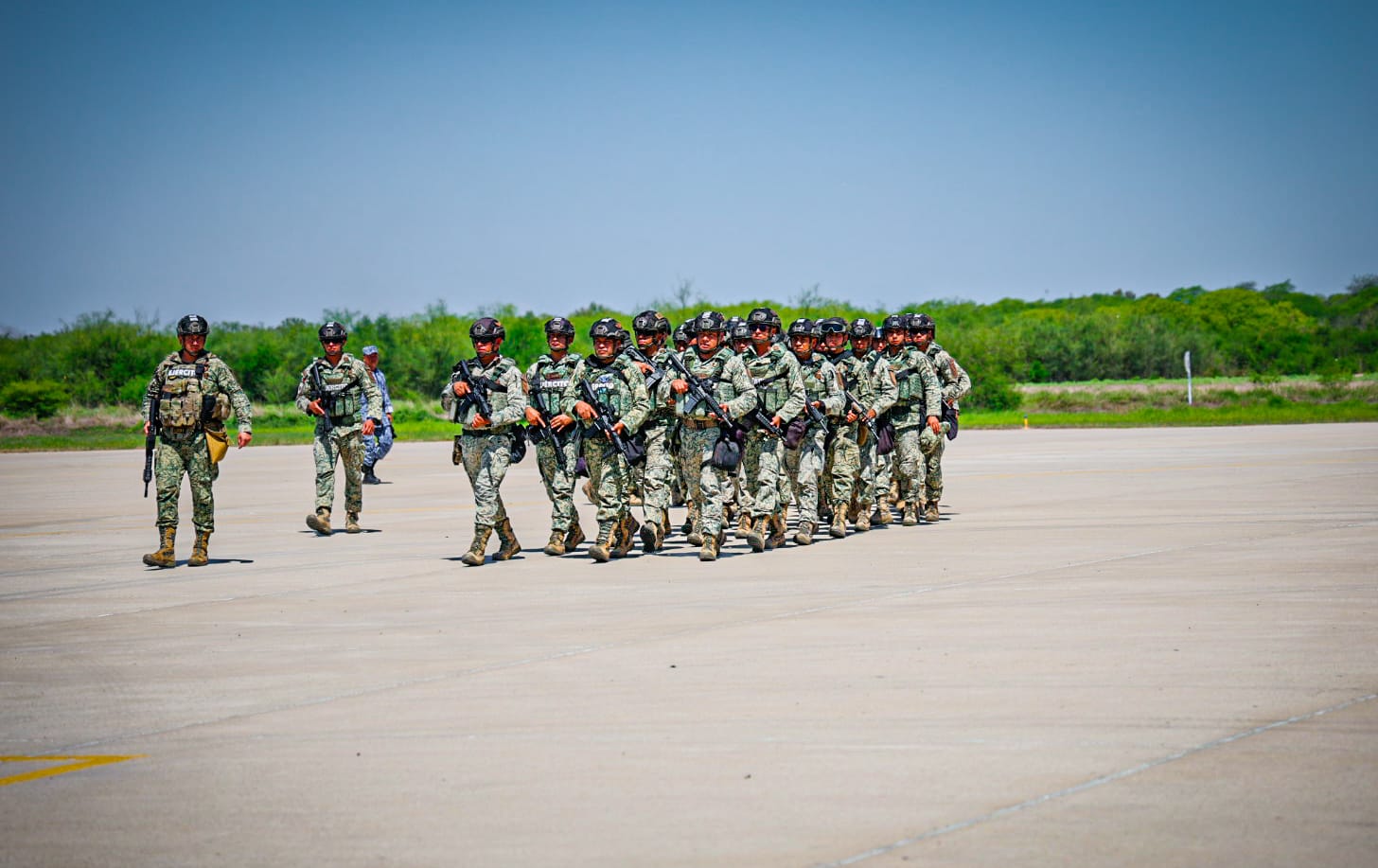 Se suman 150 fusileros paracaidistas del Ejército Mexicano a trabajos de seguridad en Sinaloa