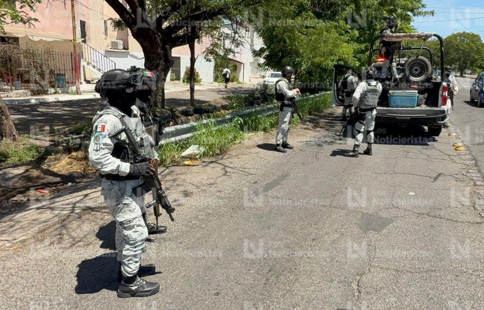 Tras persecución aseguran vehículo con reporte de robo en Culiacán