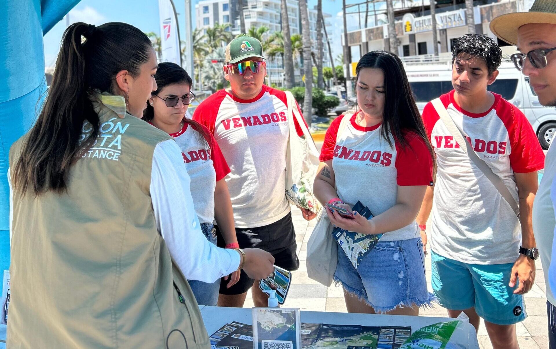 Van más de mil turistas atendidos por Capta en estás vacaciones de verano en Mazatlán