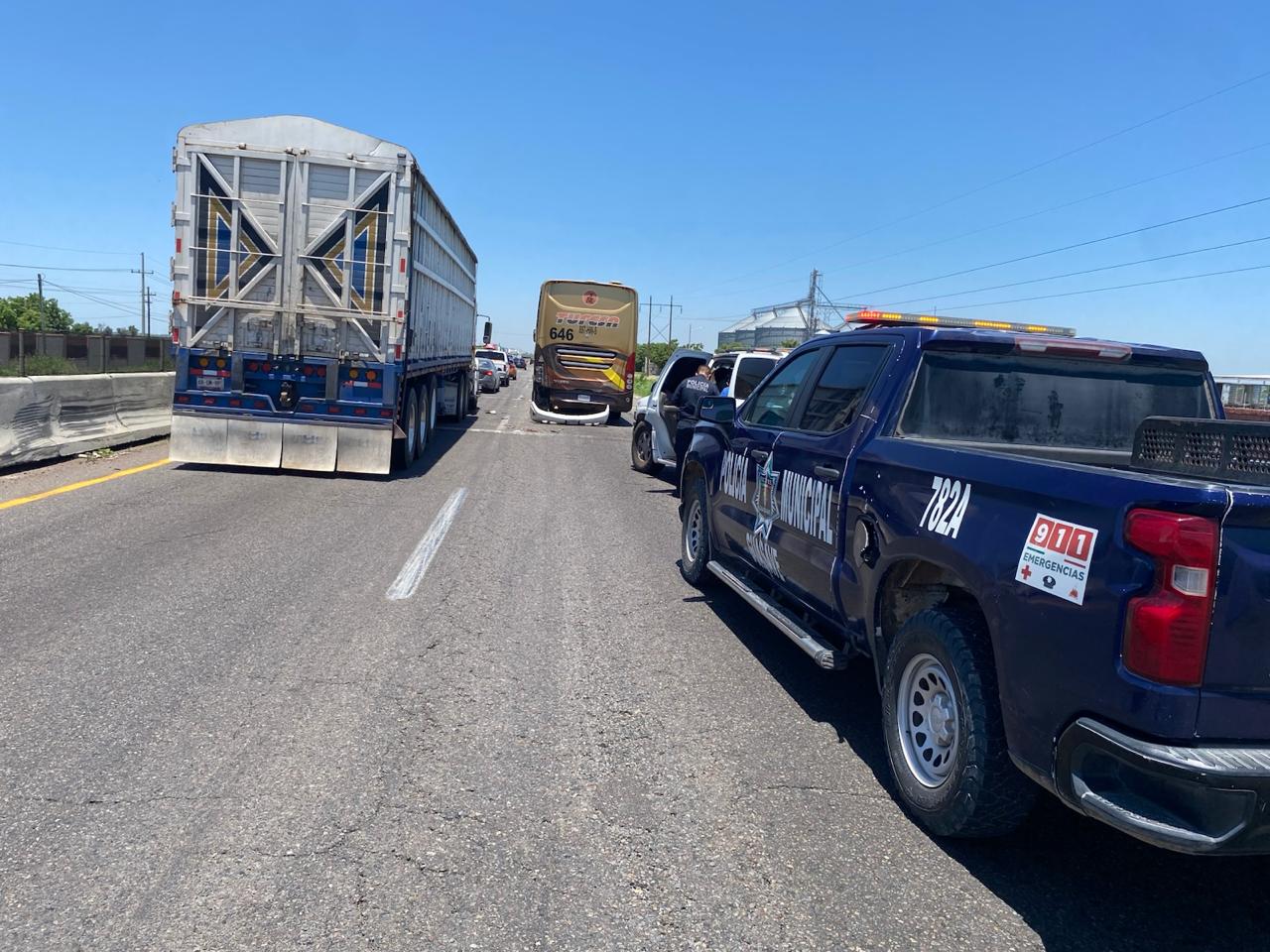 Unidad de la Policía Estatal en accidente de carretera