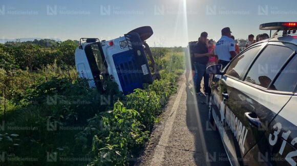 Accidente de camión de jornaleros deja 17 personas policontundidas; embarazada está fuera de peligro: Feliciano