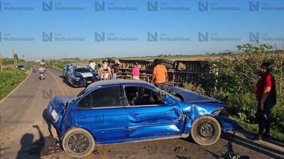 Se accidenta camión de jornaleros en Navolato; hay cinco lesionados