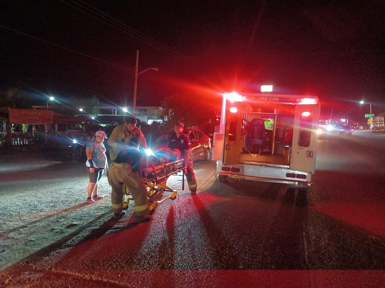Adulto mayor lesionado tras ser arrollado en Villa Unión, en Mazatlán