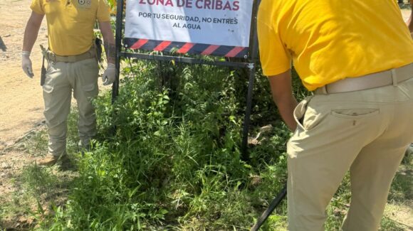 Instalan señalética preventiva en el río Presidio, en Mazatlán, para proteger a visitantes