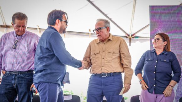 “Quiero que se esperen tantito, pero si no se esperan no me enojo”: Rocha a ‘candidateables’