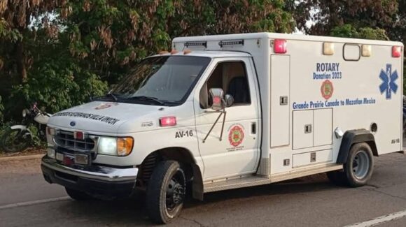 Marino ingresa herido de bala a hospital en Villa Unión, Sinaloa