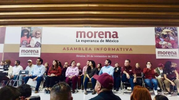 Llega Andy López Beltrán a Mazatlán y reúne a la estructura de Morena en el MIC
