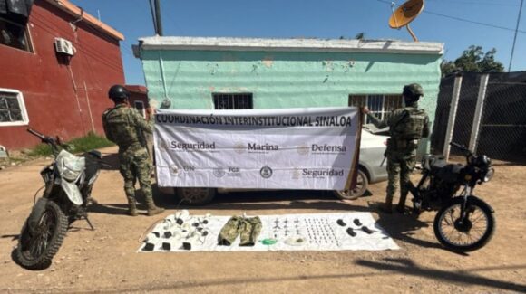 Aseguran armamento, droga y equipo táctico en Escuinapa