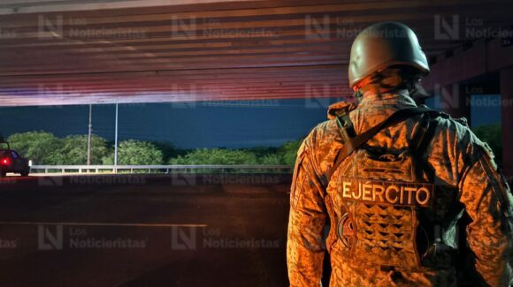 Con mensaje y encintado de los ojos, arrojan un cuerpo debajo de un puente por “La Costerita”, al sur de Culiacán
