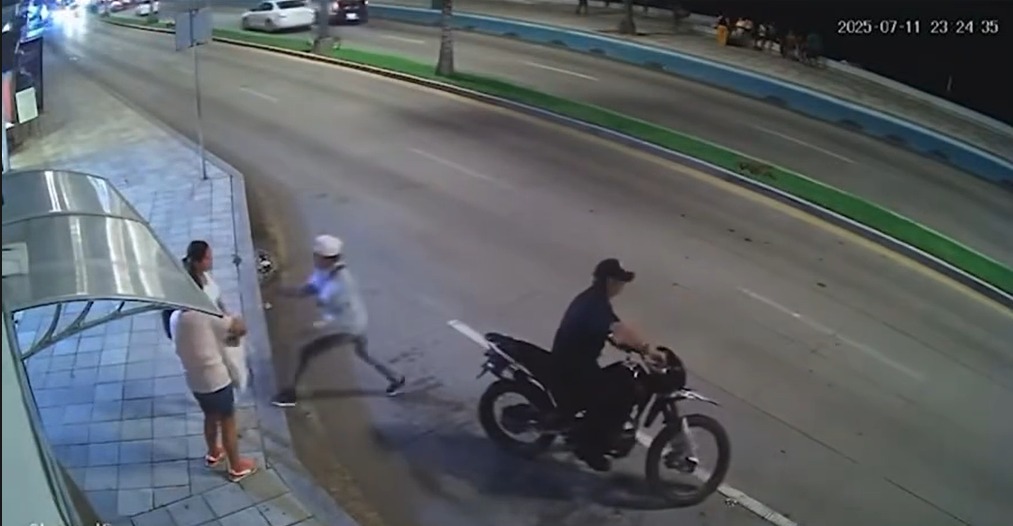 Asalto a dos mujeres en pleno malecón de Mazatlán